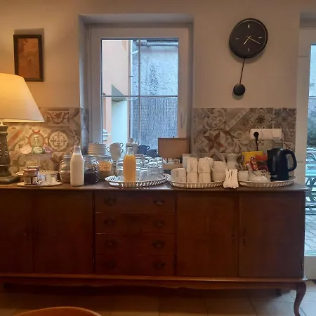Europa Panzio Nocleg ze śniadaniem 3*