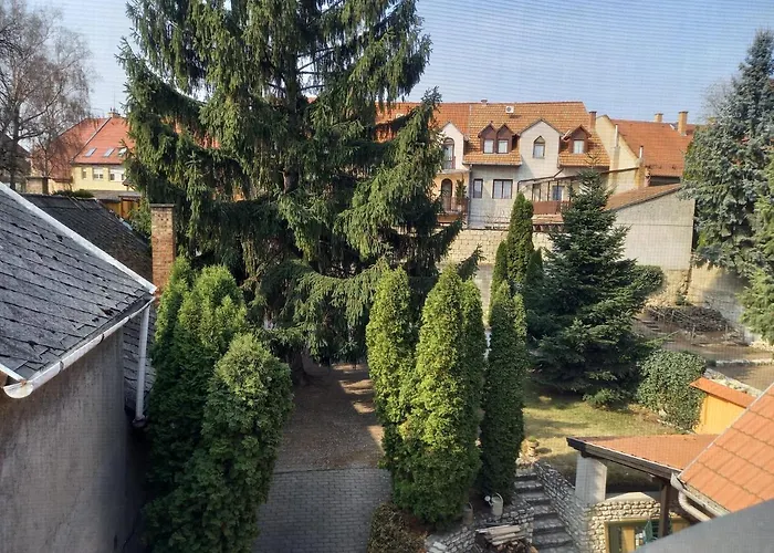 Couette-café Europa Panzio 3*